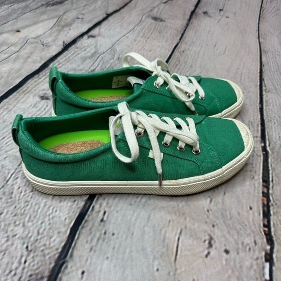 Cariuma OCA low-top green canvas sneakers Women’s 9/ Men’s 7.5 - Picture 5 of 10